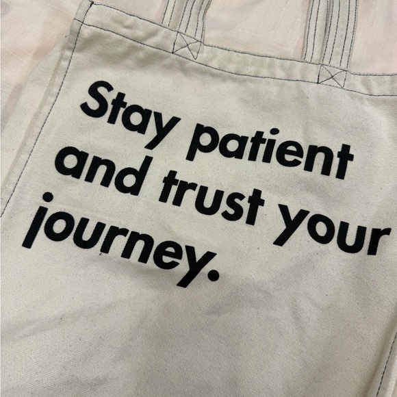 AG x Holt Renfrew Canvas Tote Set – 2 Bags - Picture 5 of 14